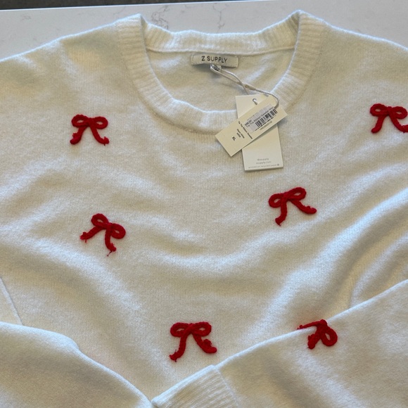 Z Supply Cream Sweater with Red Bow Details - Picture 4 of 6